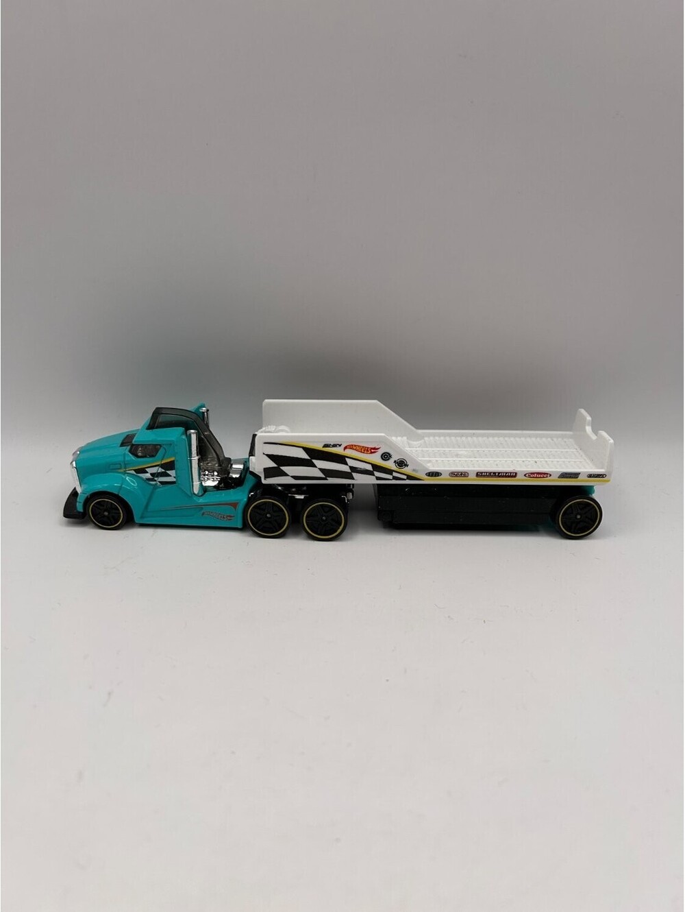 Hot Wheels Drivin' Wild Teal Cab White Flatbed Semi Hauler Trailer Truck 2014